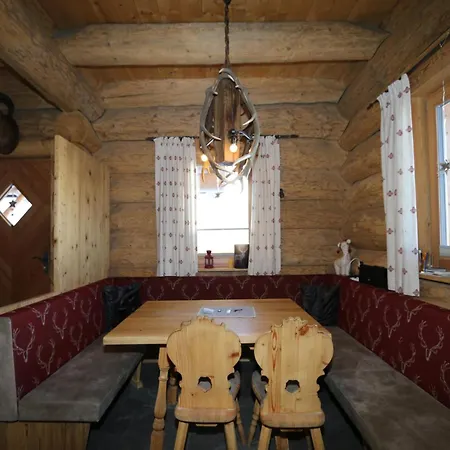 In Wildkogel With Ski-in Ski-out Hébergement de vacances *