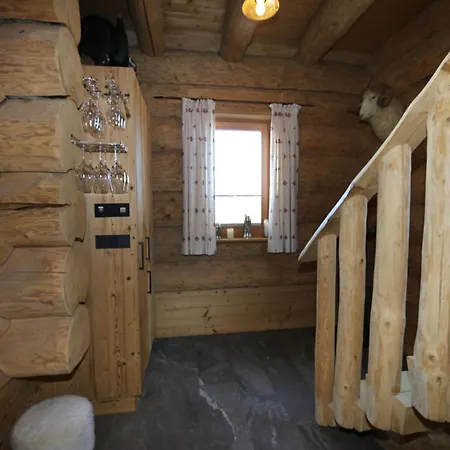 In Wildkogel With Ski-in Ski-out Hébergement de vacances *