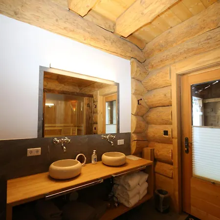 In Wildkogel With Ski-in Ski-out * Bramberg am Wildkogel